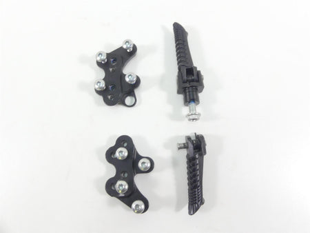 2022 Suzuki GSXR750 Front Rider Driver Footpeg Foot Peg Set 43511-14J10 {{ shop.shopifyCountryName }} - Mototech271
