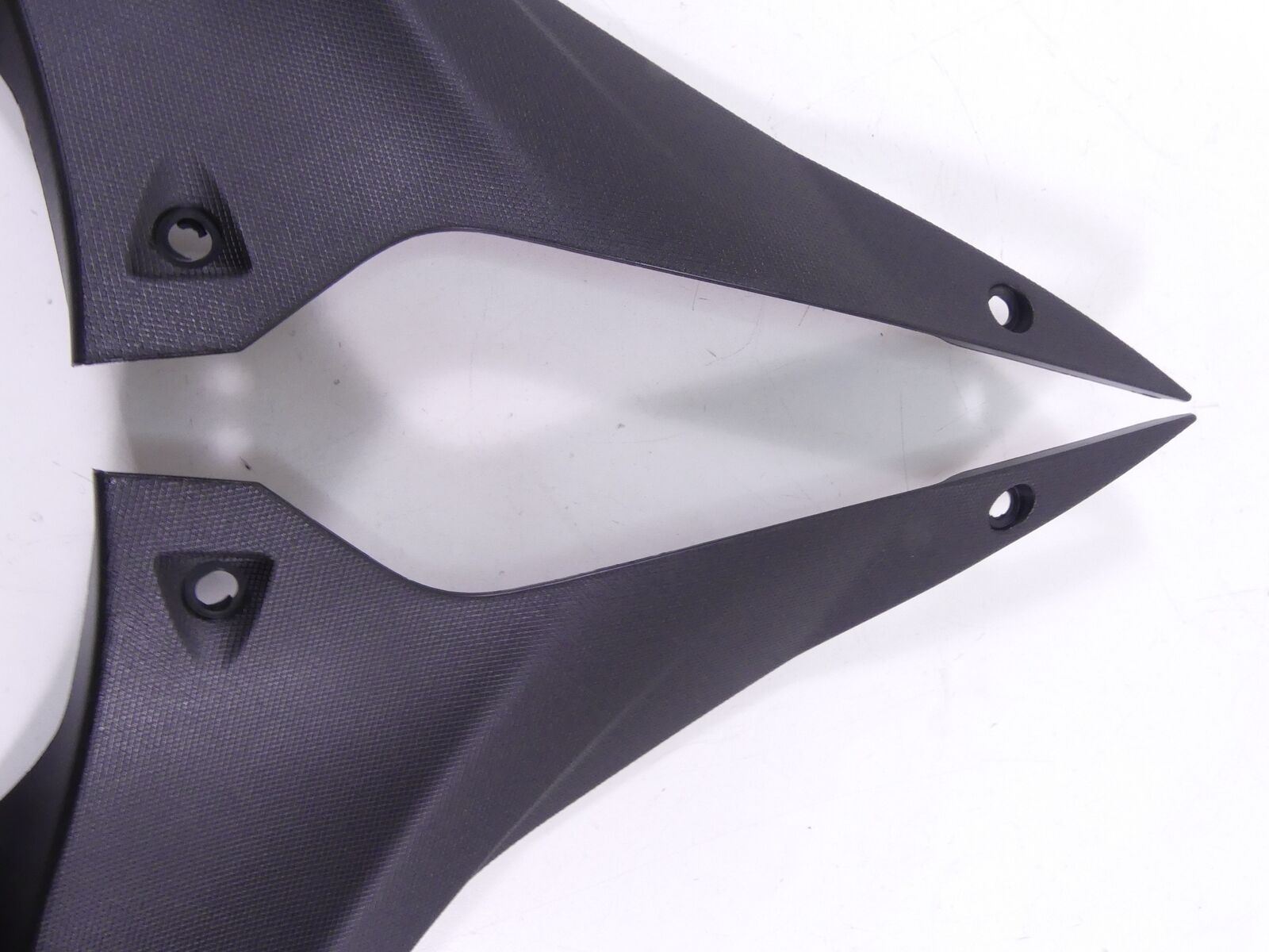 2016 Aprilia RSV 1100 Tuono V4 RR Undertank Side Cover Fairing Set 858833 85883 {{ shop.shopifyCountryName }} - Mototech271