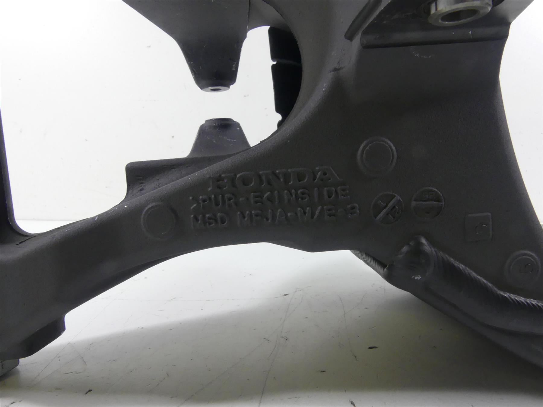 2021 Honda CBR600RR Straight Rear Swingarm Swing Arm Suspension 52200-MFJ-A51 {{ shop.shopifyCountryName }} - Mototech271