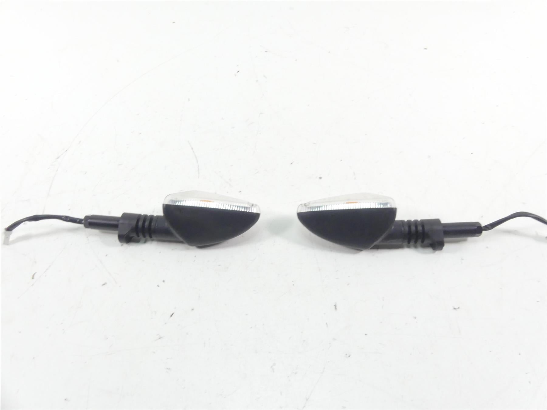 2016 KTM 1290 Superduke R Front Blinker Turn Signal Set 78114025000 78114026000 {{ shop.shopifyCountryName }} - Mototech271