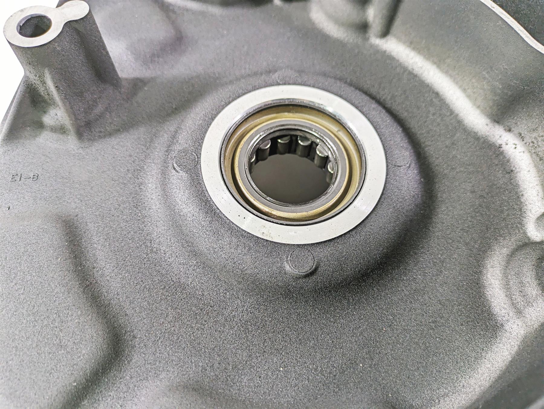 2008 Harley Touring FLHTCU E-Glide 105TH Inner Primary Drive Cover 60677-07 {{ shop.shopifyCountryName }} - Mototech271