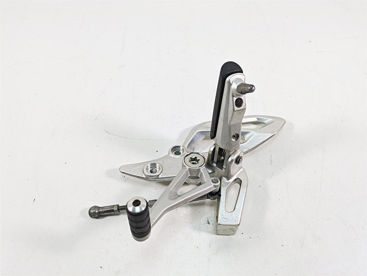 2016 BMW R1200R K53 Left Rider Footpeg & Shifter Shift Lever Set 46718540796 {{ shop.shopifyCountryName }} - Mototech271