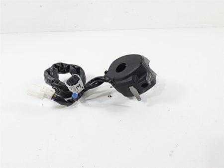 2022 Kawasaki ZX10R ZX1000 Ninja Left Hand Light Control Switch 46091-0576 {{ shop.shopifyCountryName }} - Mototech271
