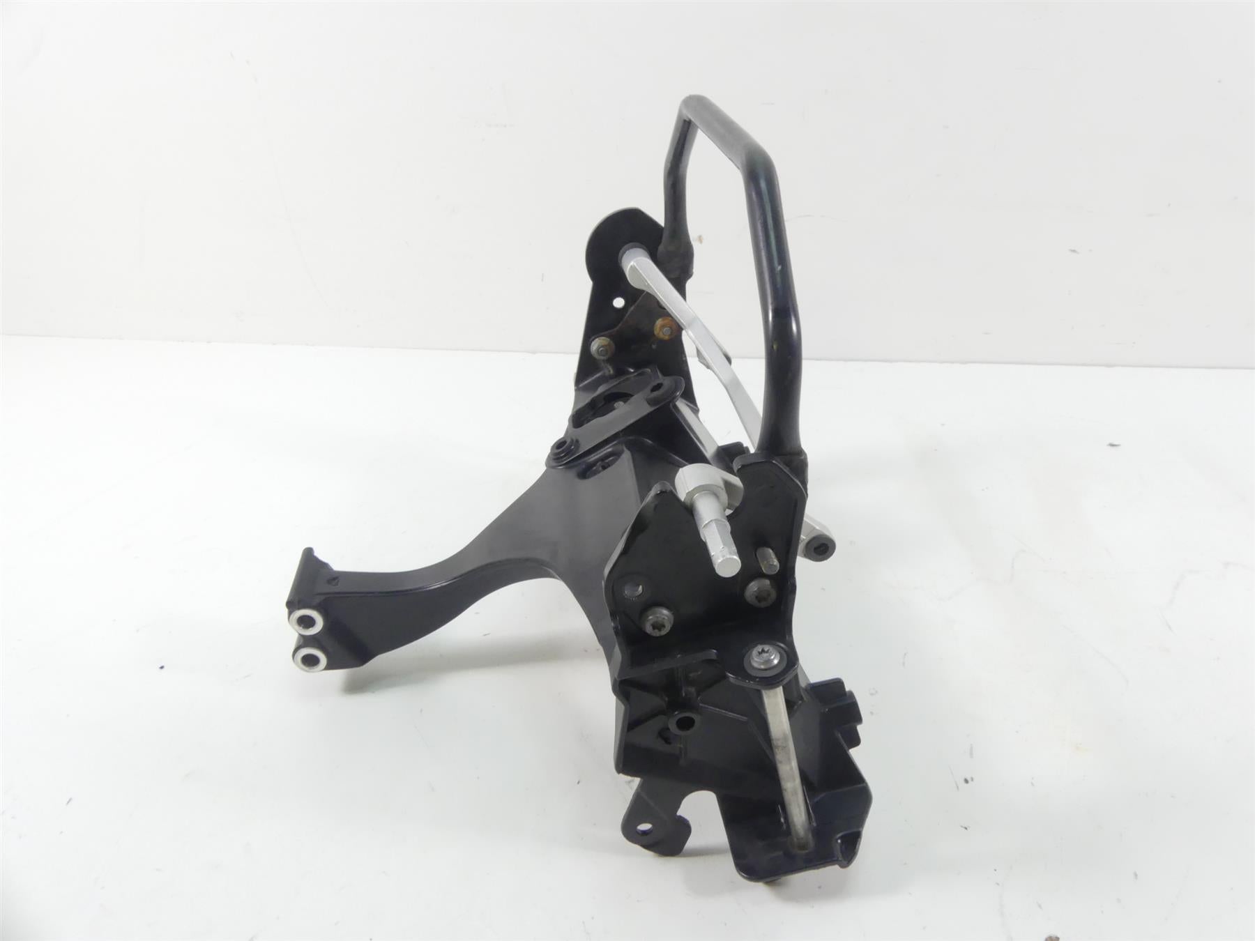 2014 BMW R1200GS K50 Front Center Fairing Windshield Mount Stay 46637726524 {{ shop.shopifyCountryName }} - Mototech271
