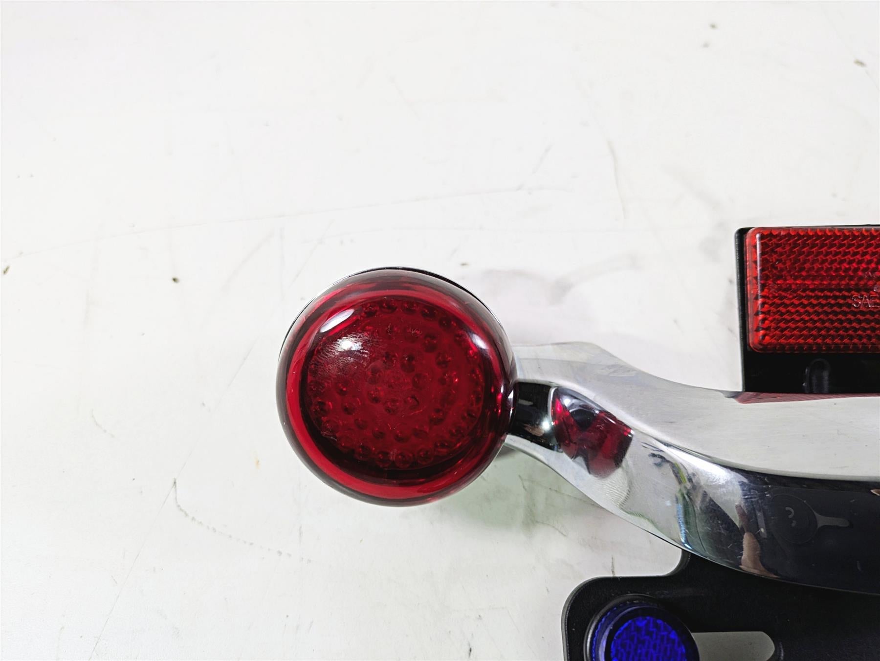 2016 Harley Touring FLTRX Road Glide Rear Blinker Bar Turn Signal 73309-10 {{ shop.shopifyCountryName }} - Mototech271