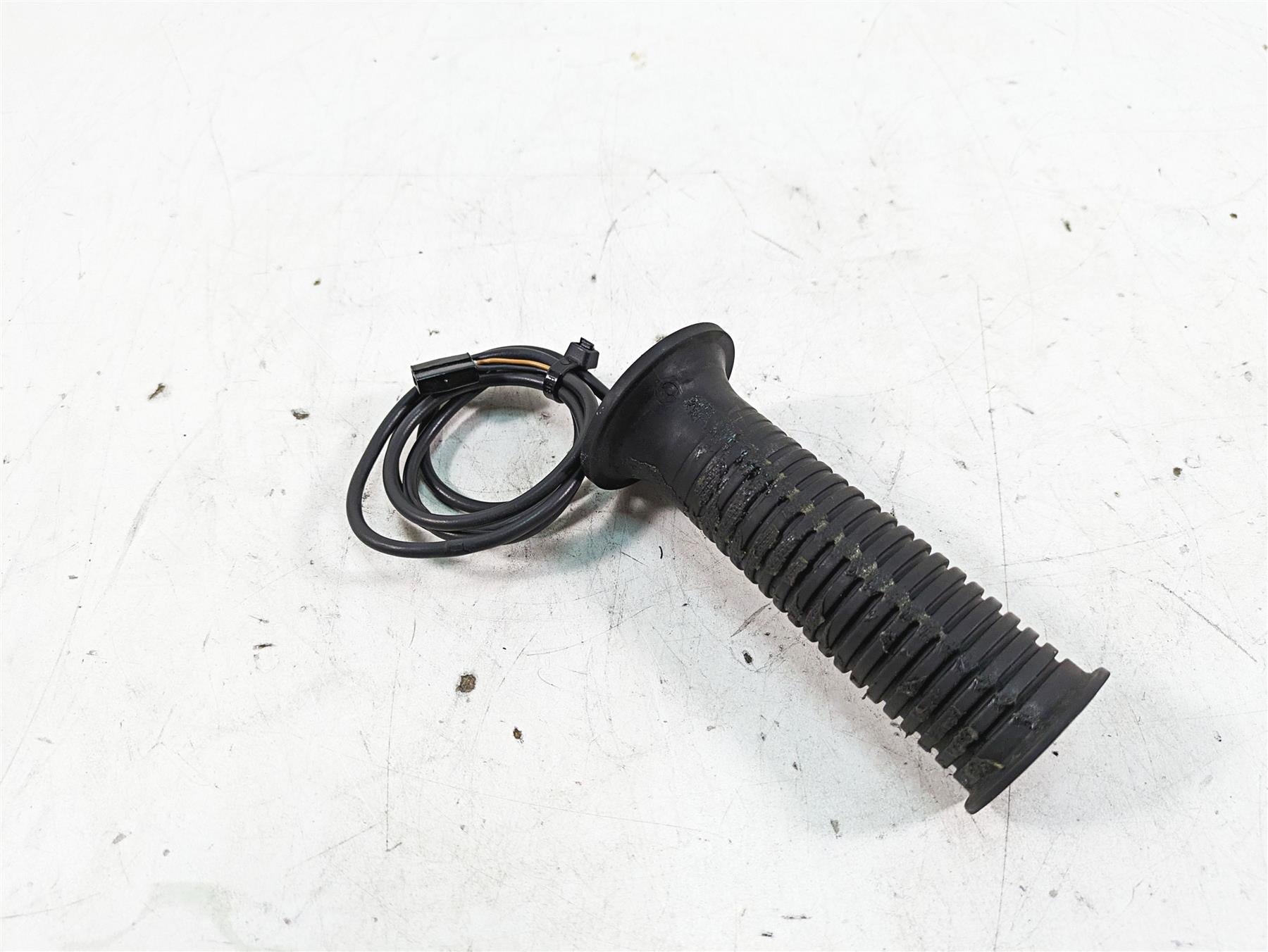 2007 BMW R1200RT K26 Left Heated Hand Grip Grab - Read 61317694813 {{ shop.shopifyCountryName }} - Mototech271