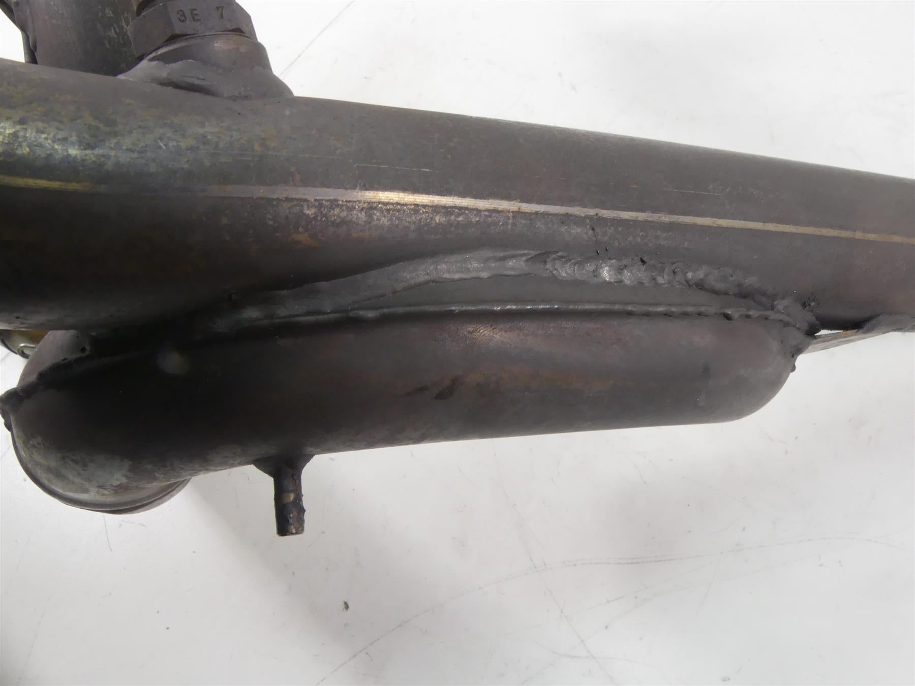 2004 Aprilia RSV1000 R Mille Exhaust Pipe Header Manifold AP8119648 {{ shop.shopifyCountryName }} - Mototech271