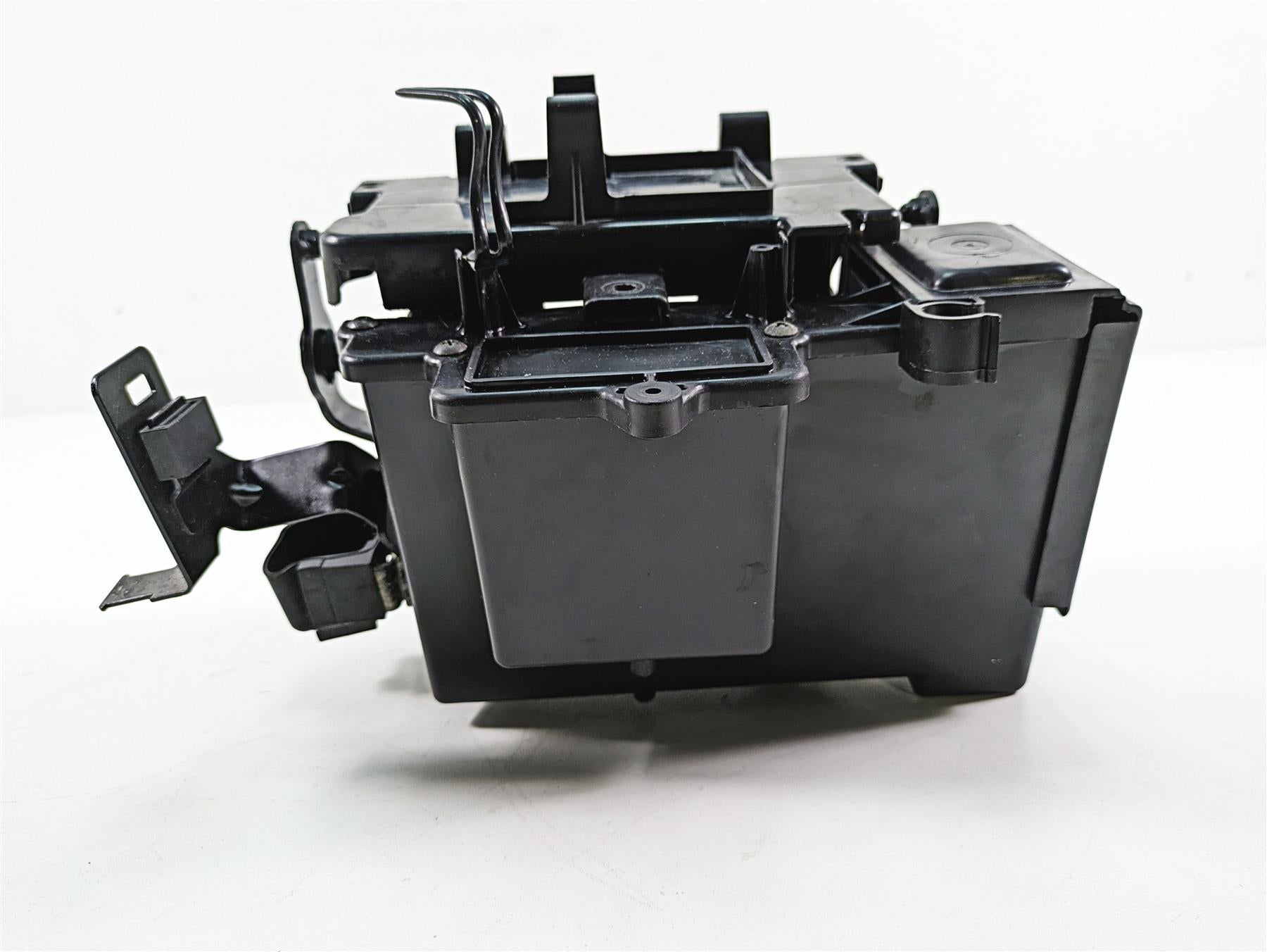 2006 Honda V-Twin VTX1300 R Battery Holder Bracket Stay Box 60326-MEA-6700 {{ shop.shopifyCountryName }} - Mototech271