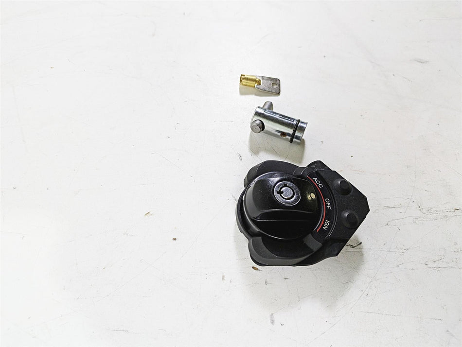 2013 Harley VRSCF Muscle Rod Ignition Switch Key Lock Set 70020-05 {{ shop.shopifyCountryName }} - Mototech271