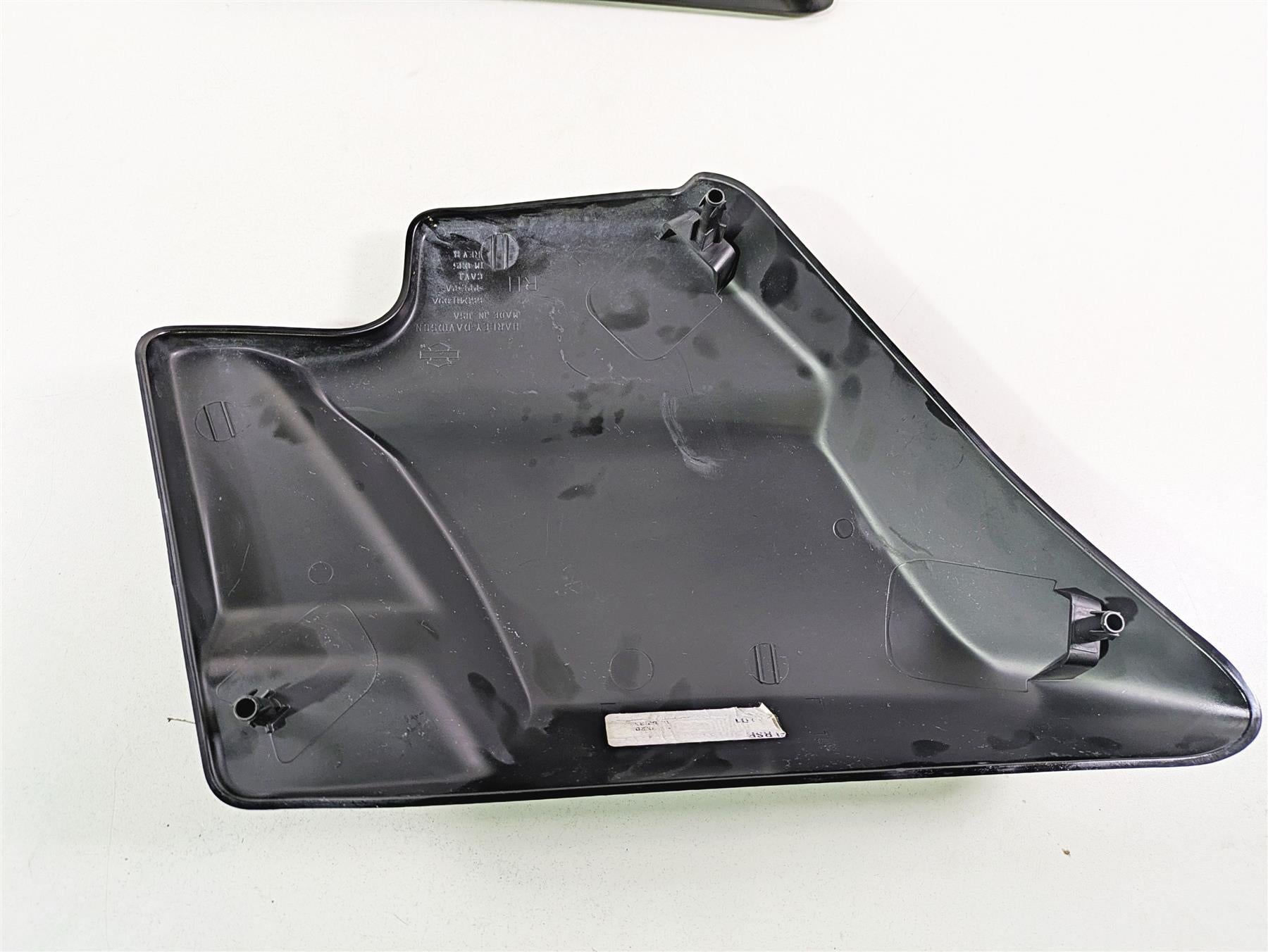 2021 Harley Touring FLTRX Road Glide Side Cover Fairing Set 66250-09 66048-09A {{ shop.shopifyCountryName }} - Mototech271