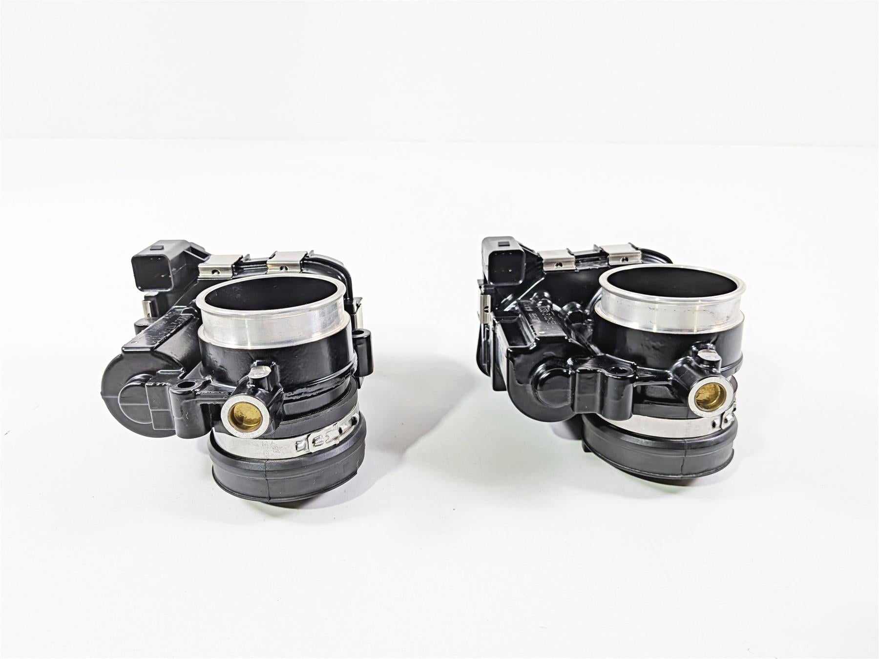 2023 BMW R1250RT RTP K52 Left Right Black Throttle Body Set 13548568757 {{ shop.shopifyCountryName }} - Mototech271