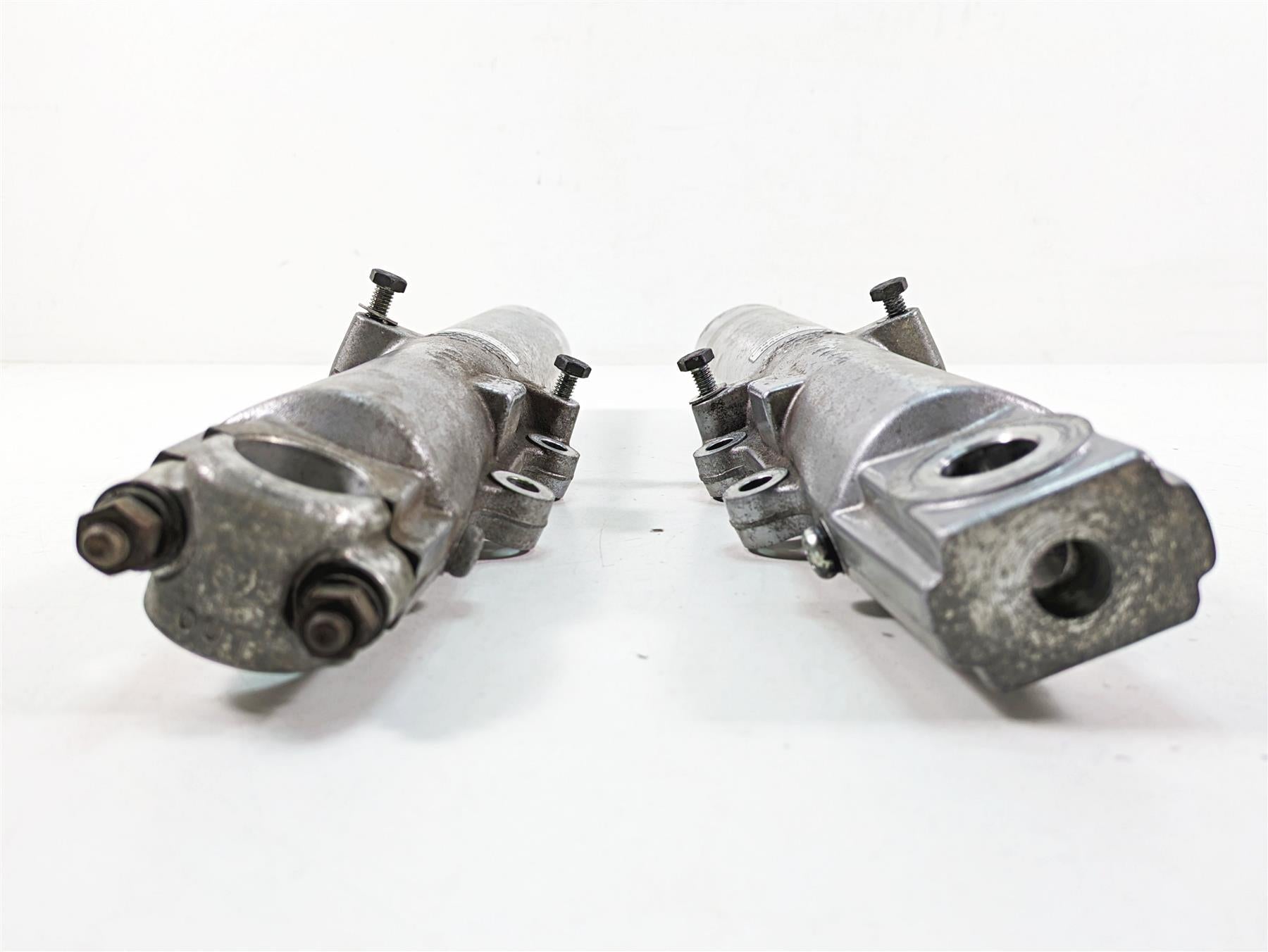 2005 Harley Touring FLHTCUI Electra Glide Front Fork Leg Lower Tube Set 46496-00 {{ shop.shopifyCountryName }} - Mototech271