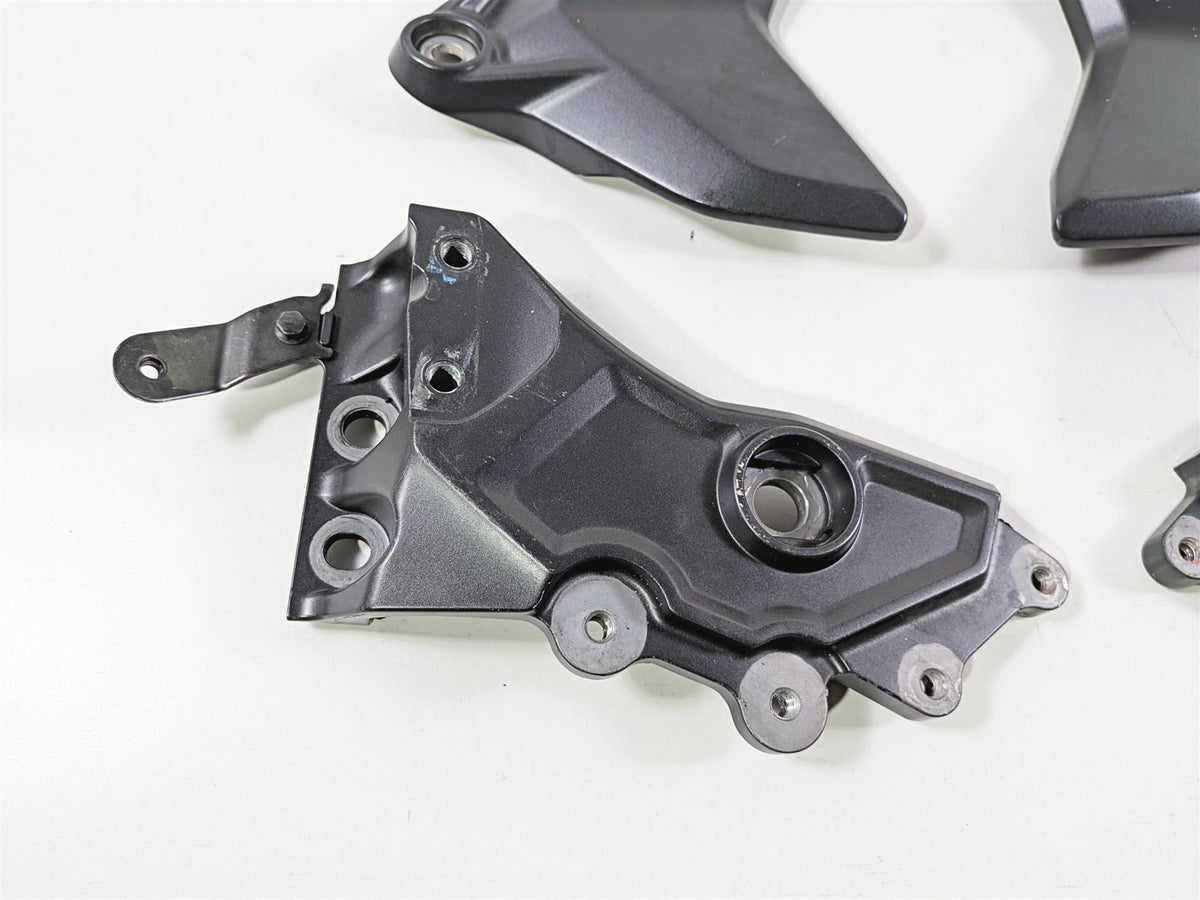 2025 Yamaha YZF R7 Side Frame Foot Peg Mount Cover Set BEB-274A4-00 BEB-274A3-00 {{ shop.shopifyCountryName }} - Mototech271