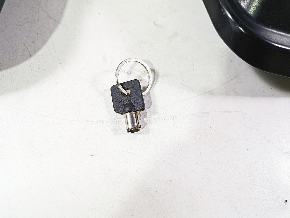 2017 Harley Touring FLTRXS Road Glide Left Right Saddlebag Lid Set Key 90200411 {{ shop.shopifyCountryName }} - Mototech271
