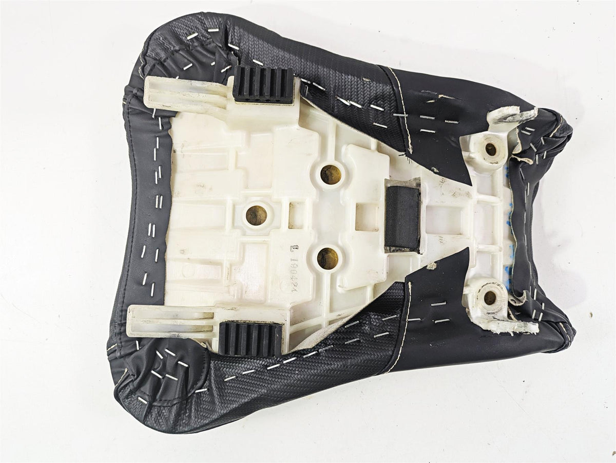 2006 Suzuki GSXR1000 K6 Front Rear Seat Saddle 45100-41G02-6BY 45300-41G00-6BY {{ shop.shopifyCountryName }} - Mototech271