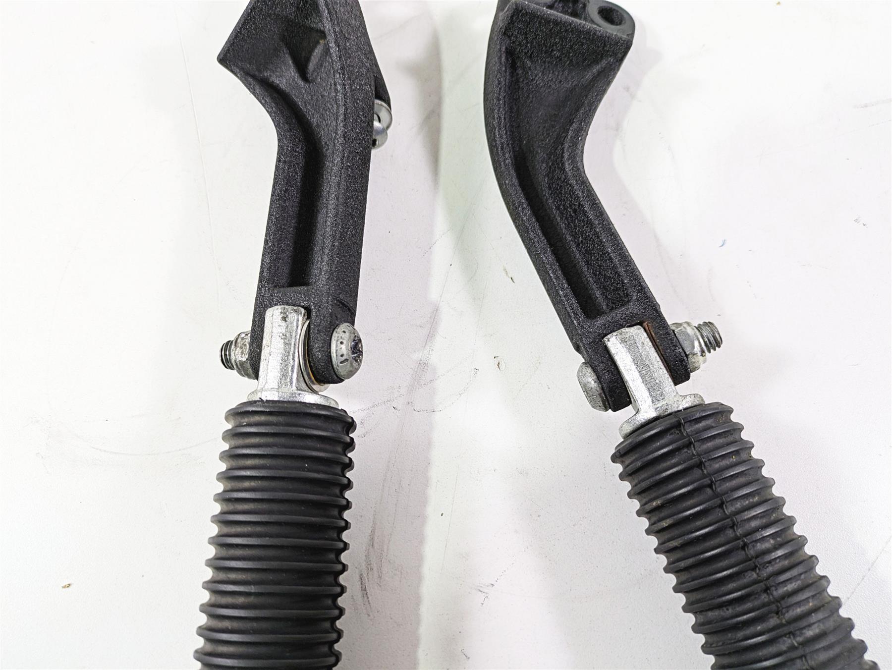 2014 Harley FXDL Dyna Low Rider Passenger Footpeg Foot Peg Set 49224-06 49230-06 {{ shop.shopifyCountryName }} - Mototech271
