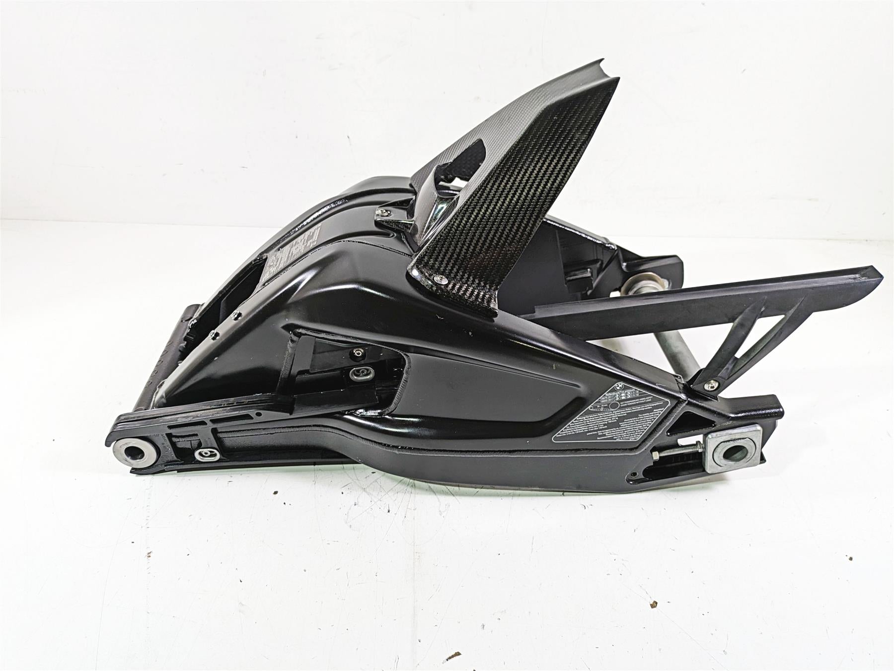 2017 BMW S1000R K47 Rear Swingarm Swing Arm + Carbon Fender 33358549982 {{ shop.shopifyCountryName }} - Mototech271