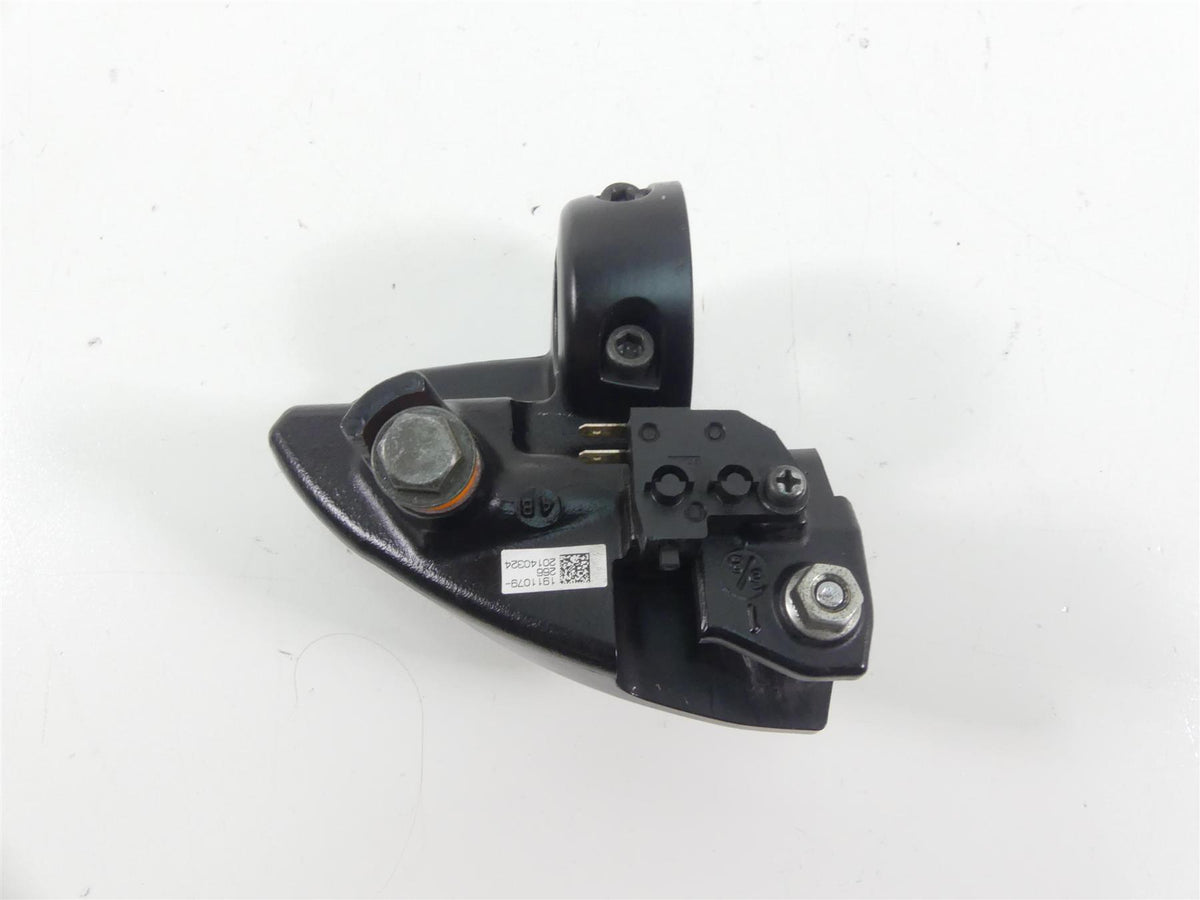 2015 Victory Cross Country Tour Front Nissin Brake Master Cylinder 5/8" 1911079 {{ shop.shopifyCountryName }} - Mototech271