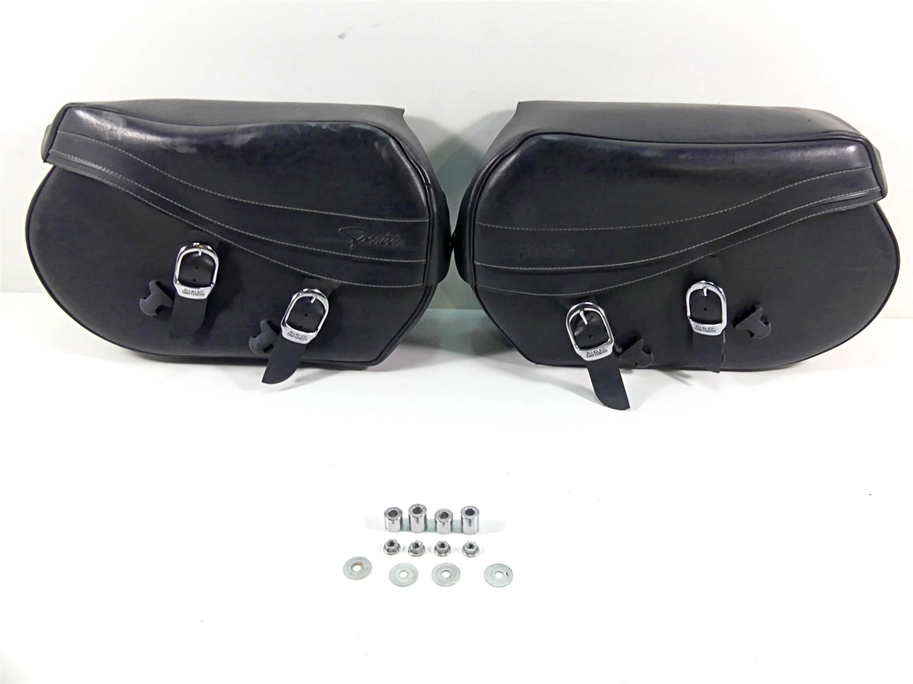 2005 Harley Sportster XL1200 C Saddlebag Saddle Bag Set 90193-08 90164-08 | Mototech271