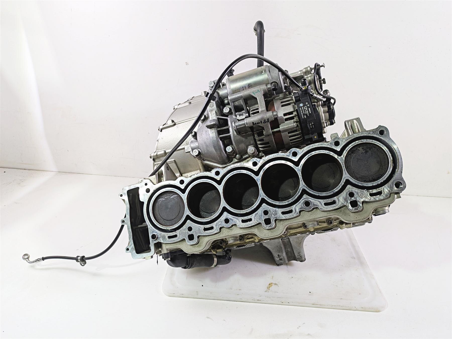 2014 BMW K1600 GTL  K48 Lower Engine Bottom End Crankcase 20k 11008564612