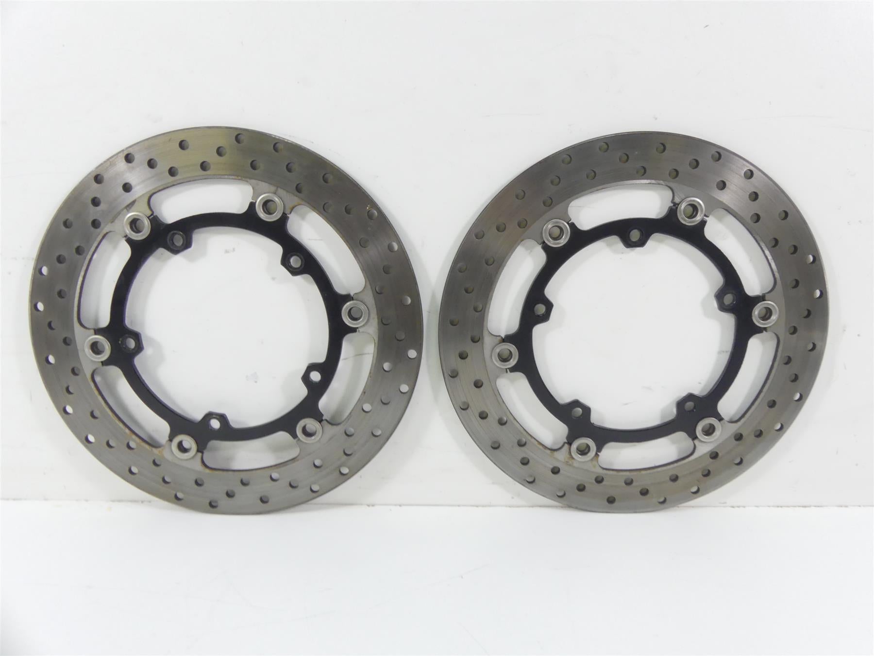 2015 Yamaha MT09 FZ09 Front Brake Disc Rotor Set 1RC-2581T-00-00 | Mototech271