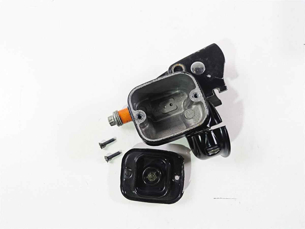 1998 Harley Touring FLHRCI Road King Front Brake Master Cylinder 11/16" 41700737 {{ shop.shopifyCountryName }} - Mototech271