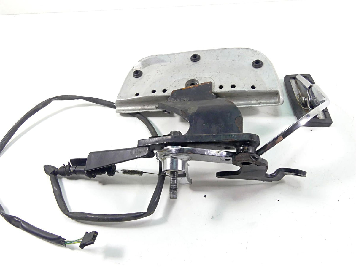 2007 Honda VTX1800 T2 Right Front Floor Board & Brake Parts 50615-MCV-000 {{ shop.shopifyCountryName }} - Mototech271