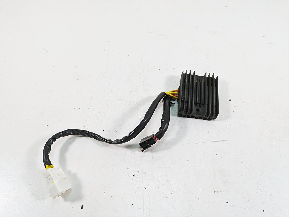 2020 Aprilia Tuono V4 Factory Rectifier Voltage Regulator B043488 SH579JB {{ shop.shopifyCountryName }} - Mototech271