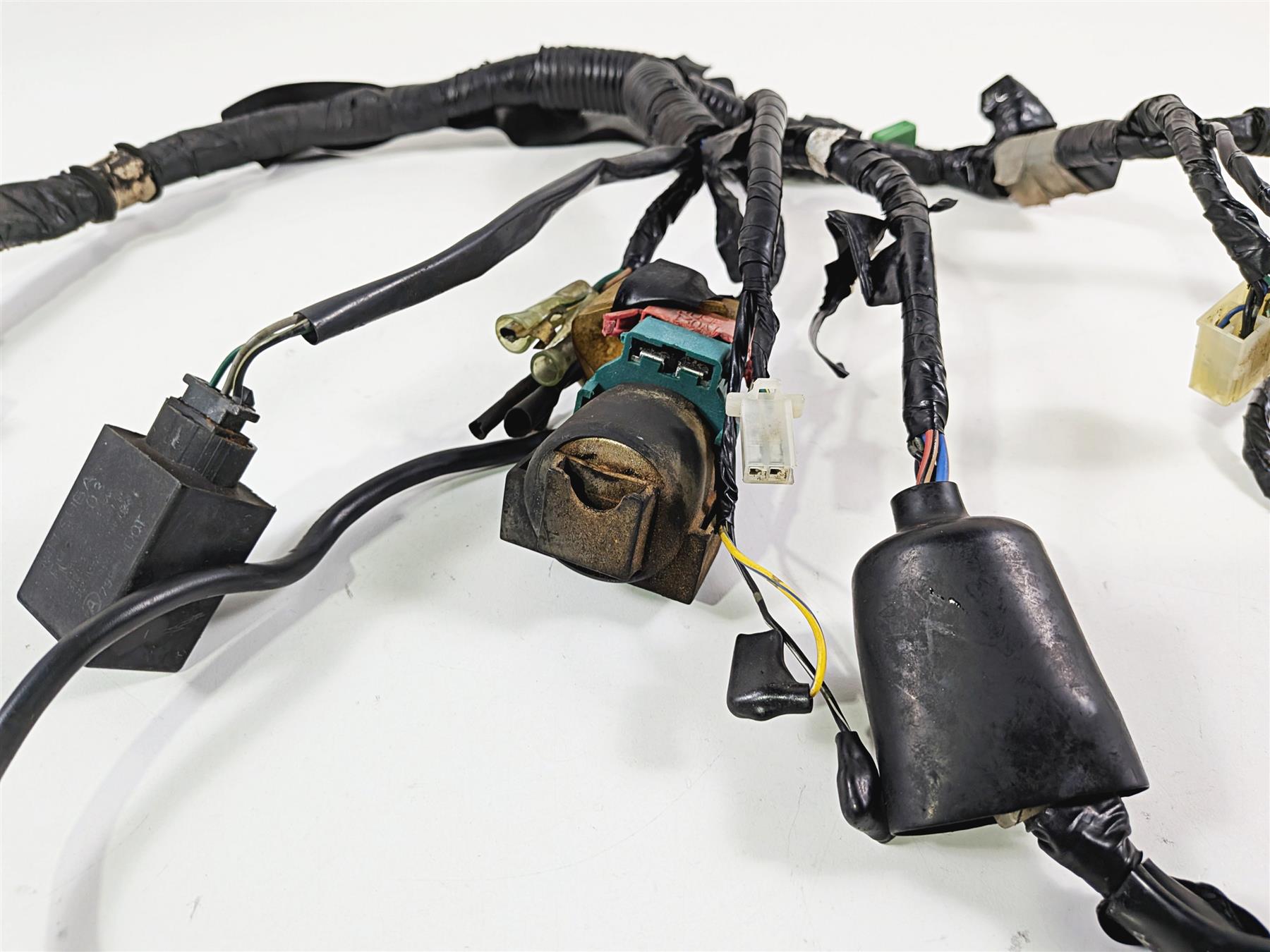 1994 Honda VT600 CR Shadow Wiring Harness Loom 32100-MZ8-000 {{ shop.shopifyCountryName }} - Mototech271