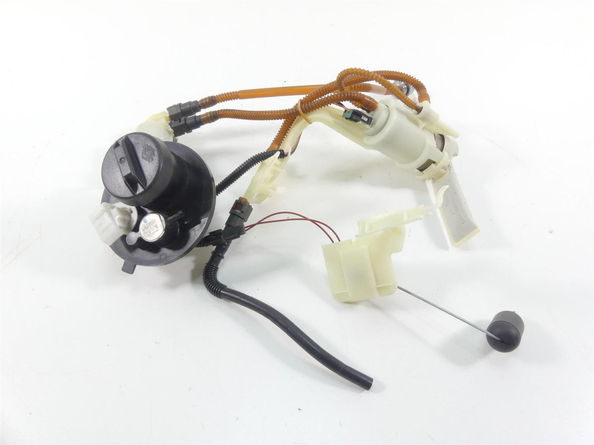 2013 Harley Touring FLHX Street Glide Fuel Gas Petrol Pump 75069-08C {{ shop.shopifyCountryName }} - Mototech271