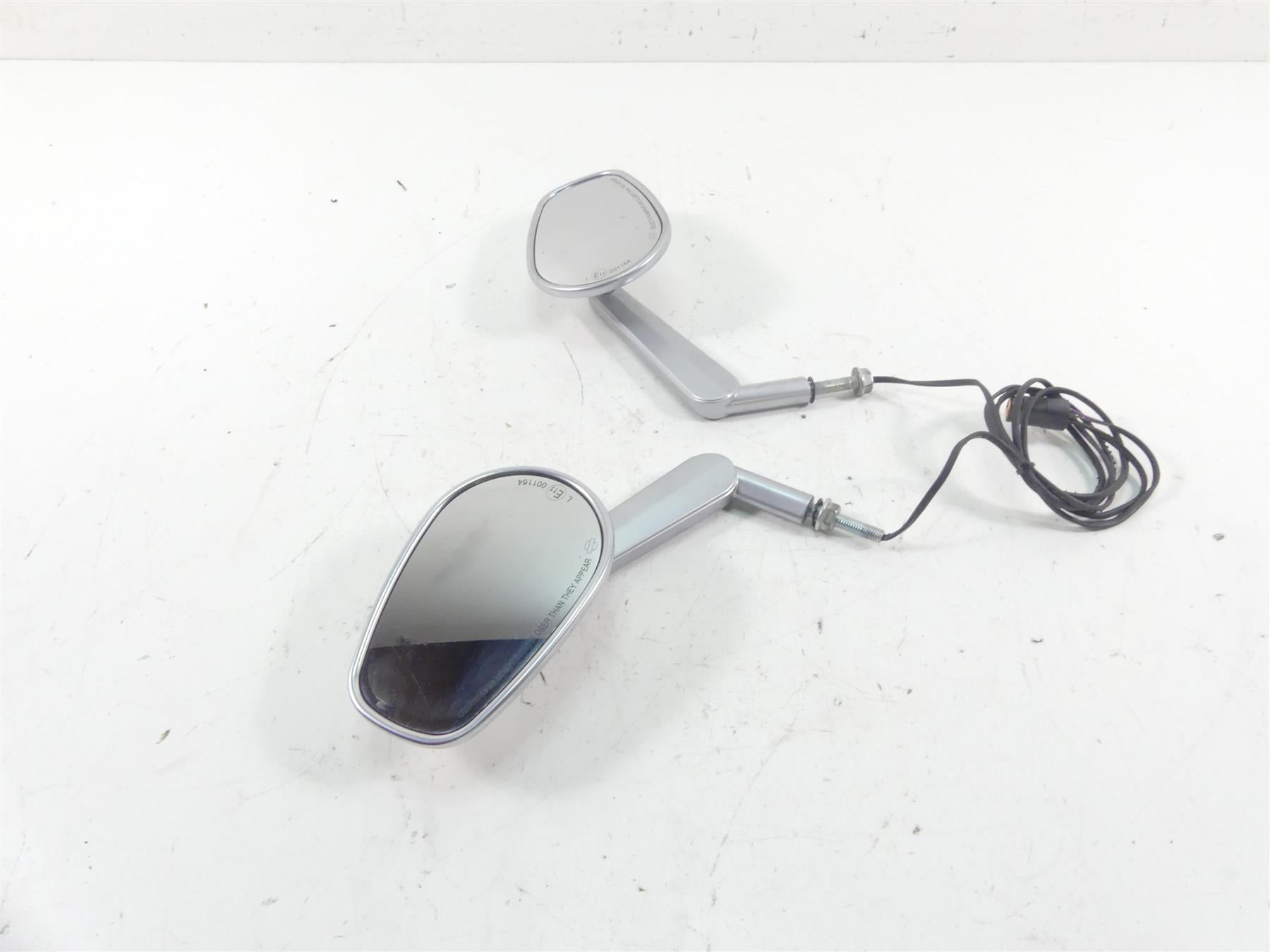 2012 Harley VRSCF Muscle Rod Rear View Mirrors Turn Signal Blinker Set 69395-09A {{ shop.shopifyCountryName }} - Mototech271