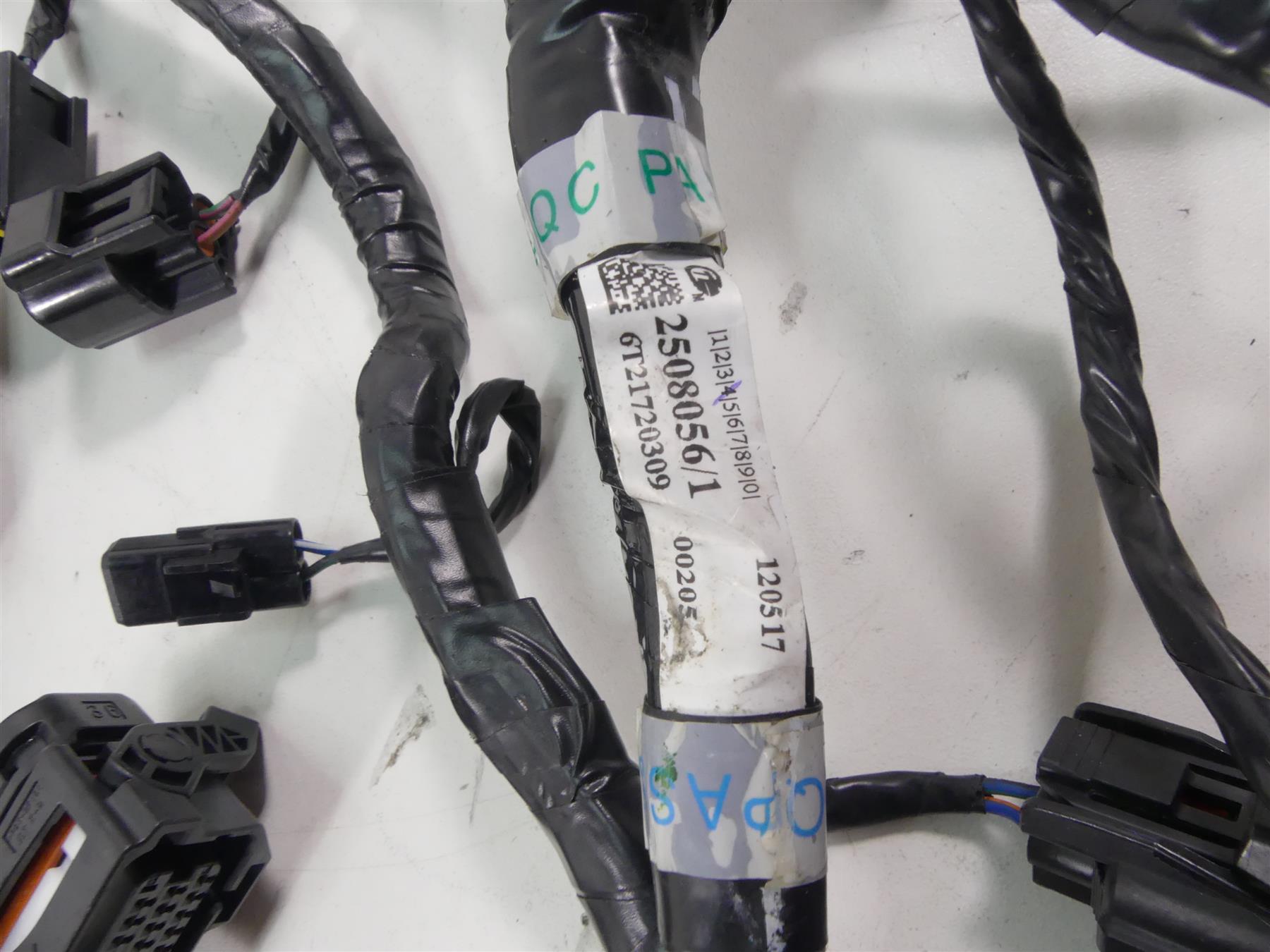 2018 Triumph Street Triple 765RS Main Wiring Harness Loom T2508056 {{ shop.shopifyCountryName }} - Mototech271