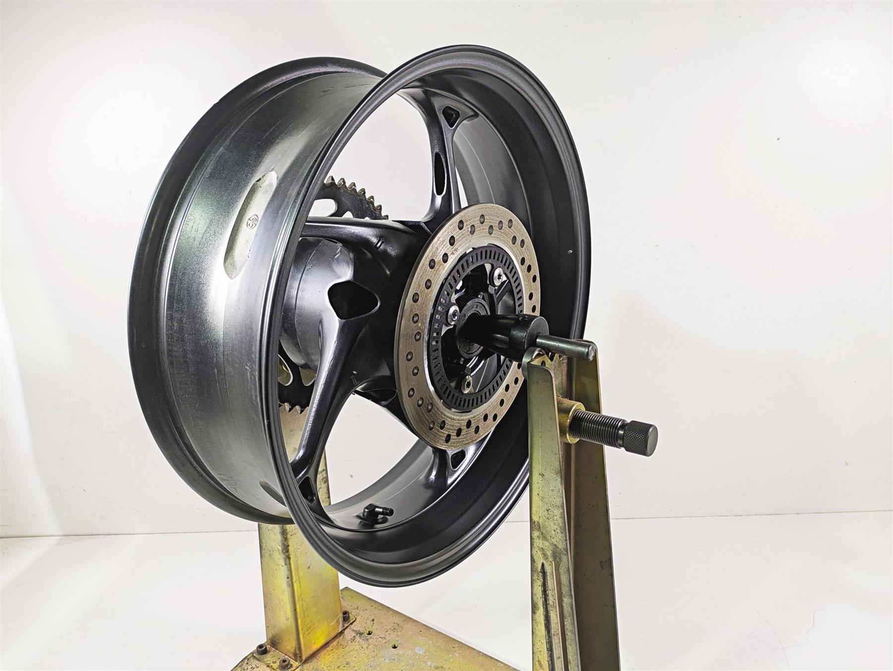 2024 Triumph Street Triple 765 R Straight 17x5.5 Rear Wheel Rim T2019906 {{ shop.shopifyCountryName }} - Mototech271