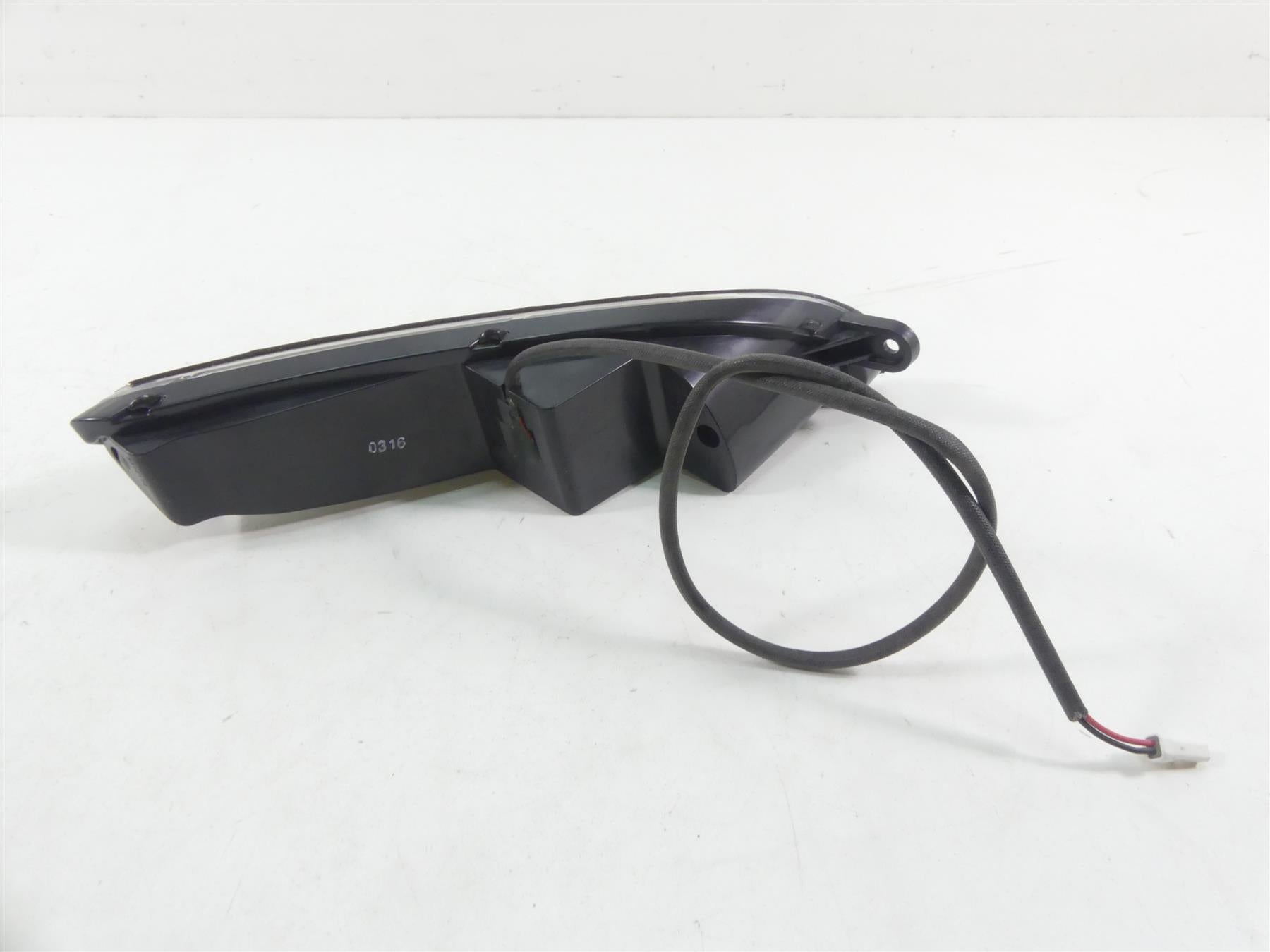 2016 Indian Chieftain Dark Horse Right Front Led Blinker Turn Signal 2412455 {{ shop.shopifyCountryName }} - Mototech271