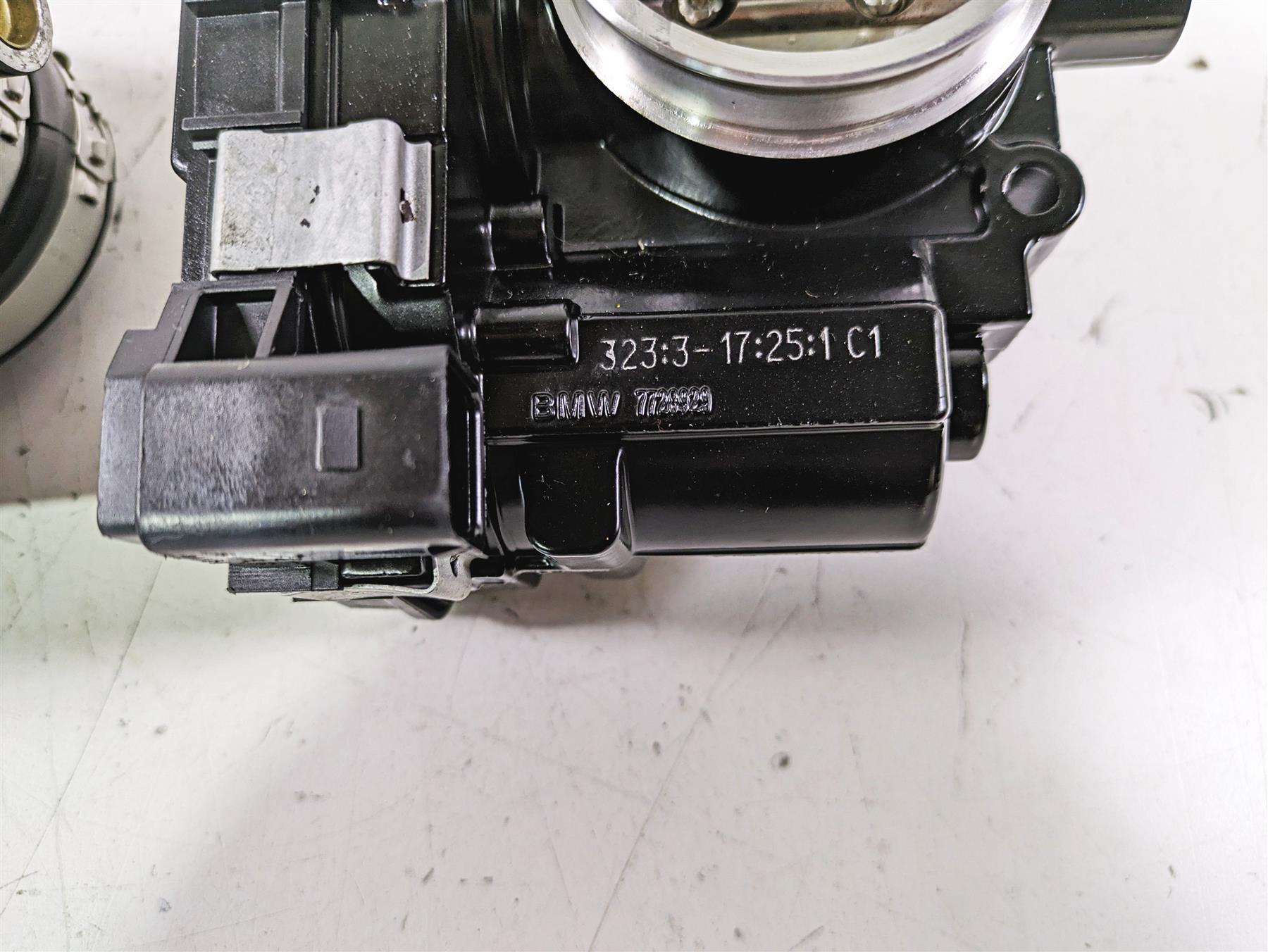 2014 BMW R1200 RT RTW K52 Throttle Body Bodies Set 13548564959 {{ shop.shopifyCountryName }} - Mototech271