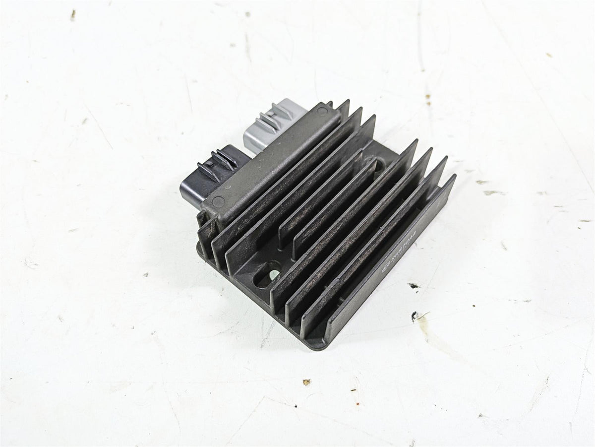 2021 Aprilia RS660 Rectifier Voltage Regulator 1A012332 SH870AA {{ shop.shopifyCountryName }} - Mototech271