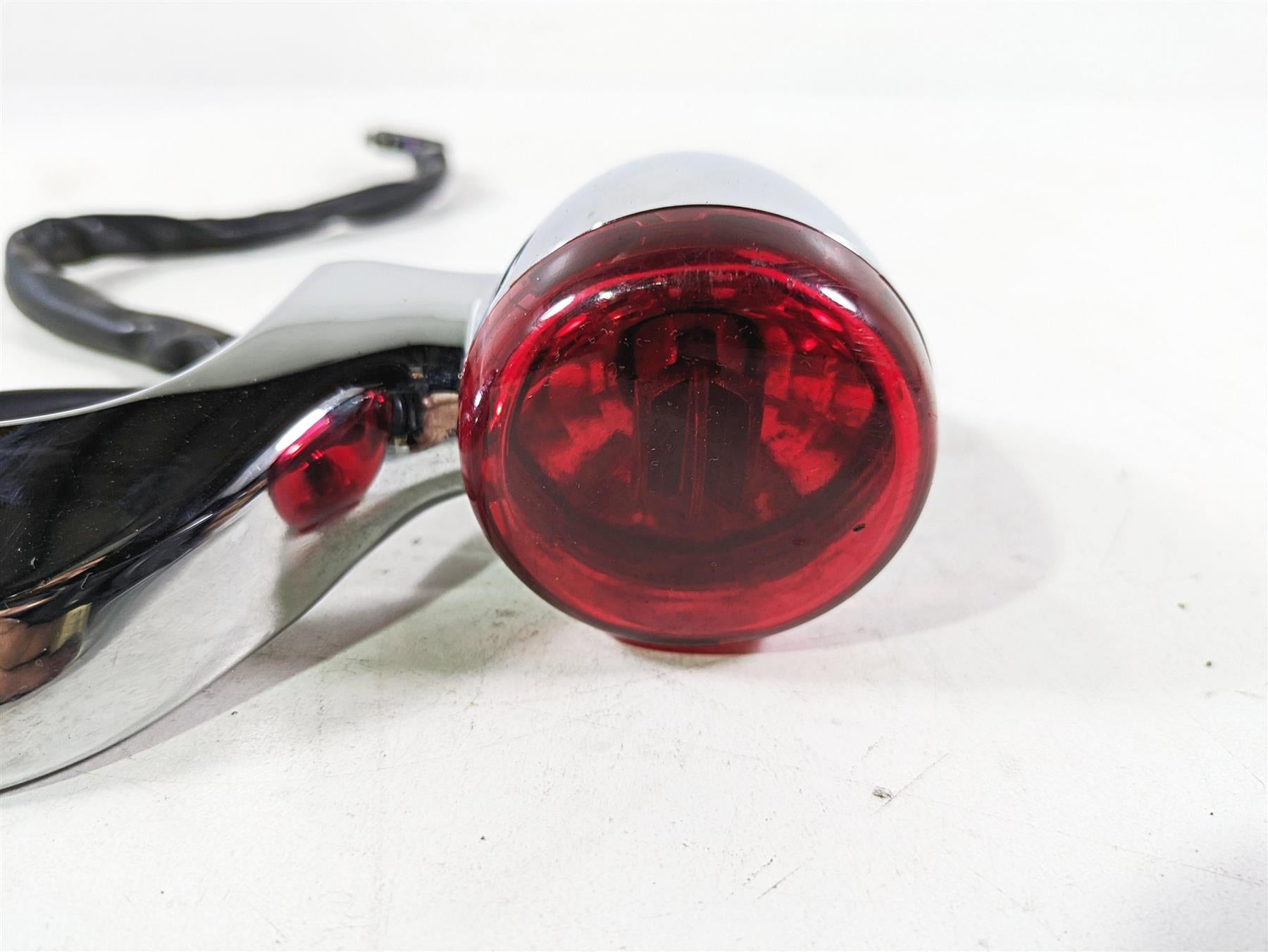 2017 Harley Touring FLTRXS Road Glide Rear Blinker Bar Assembly 73309-10 {{ shop.shopifyCountryName }} - Mototech271