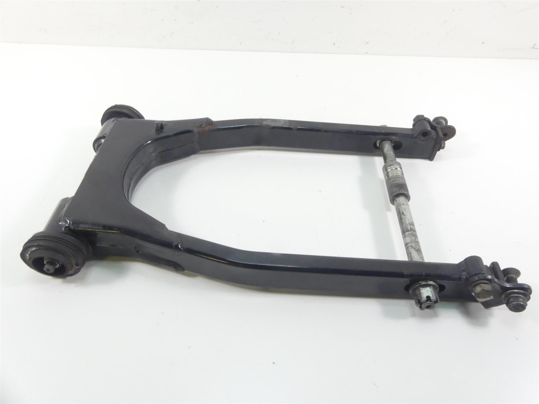 1995 Harley Touring FLHTCU Electra Glide Rear Swingarm Swing Arm + Axle 47544-85