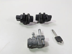 2018 Harley FLHCS Softail Heritage 115th Key Lock Set 45600056
