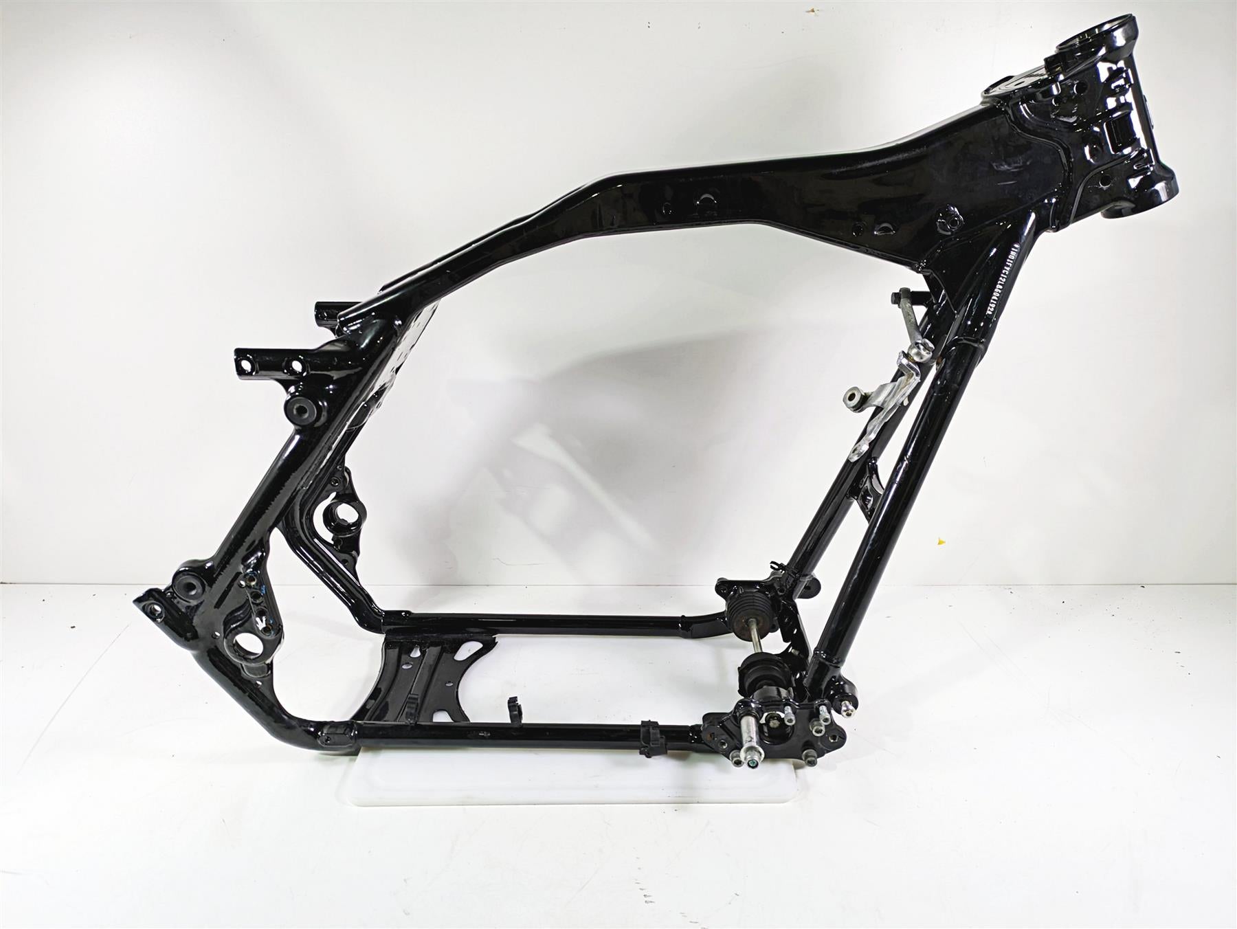 2020 Harley Touring FLHT Electra Glide Straight M8 Frame Chassis With Florida Salvage Title - 47000344 {{ shop.shopifyCountryName }} - Mototech271