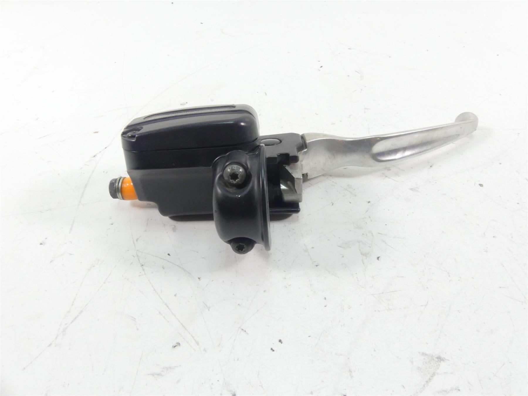 2013 Harley VRSCDX Night Rod Special Front Brake Master Cylinder 11/16 44551-08F {{ shop.shopifyCountryName }} - Mototech271