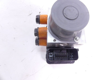 2016 Ducati Hypermotard 939SP Abs Brake Pump Module 54240332B {{ shop.shopifyCountryName }} - Mototech271