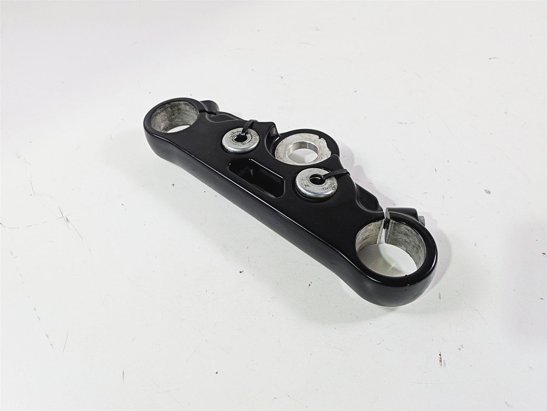 2015 Harley FXDF Dyna Fat Bob Upper Triple Tree Steering Clamp Black 48640-09 {{ shop.shopifyCountryName }} - Mototech271