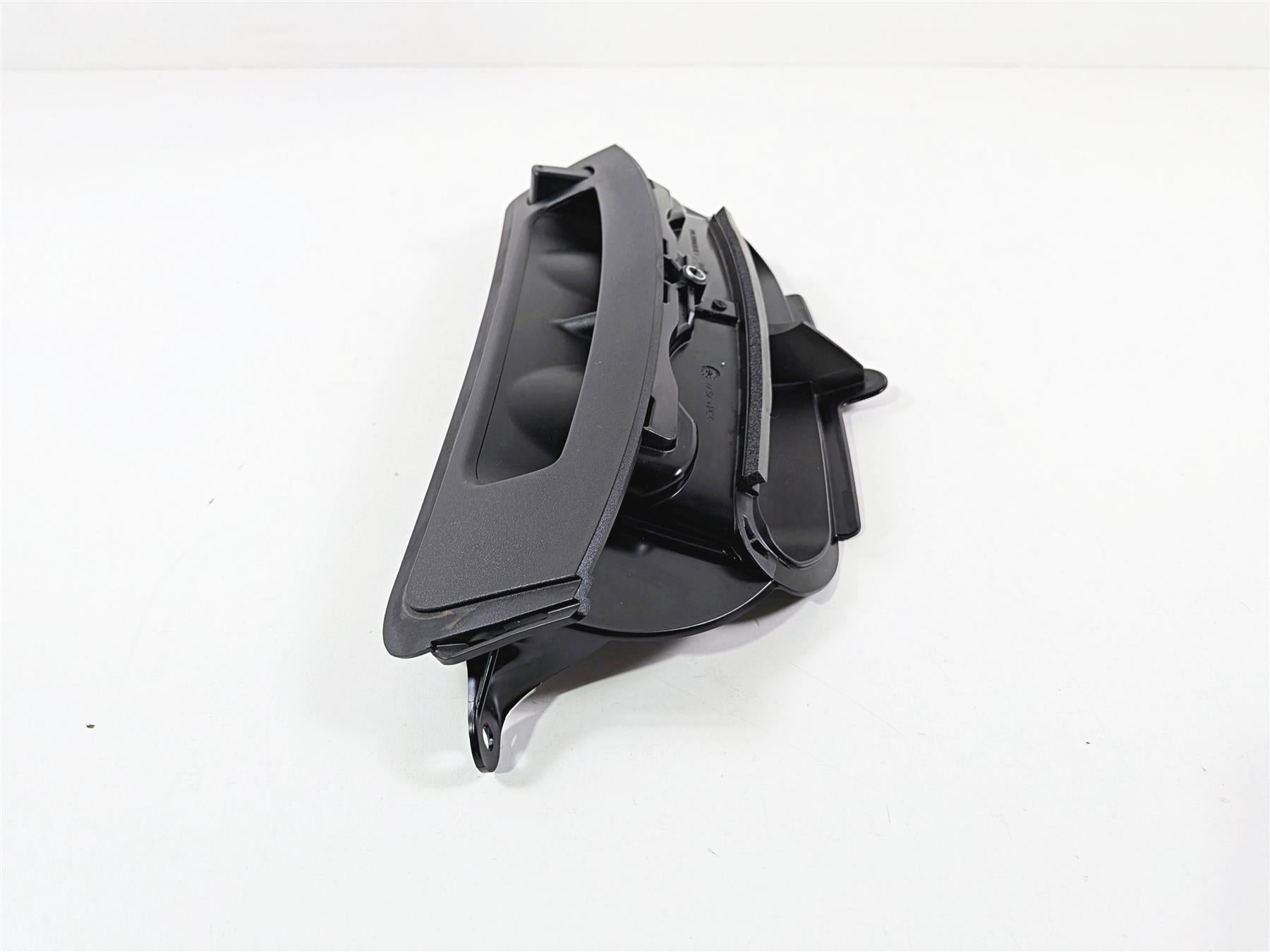 2014 Harley Touring FLHTK Electra Glide Front Upper Air Inlet Duct Vent 29200038-Mototech271