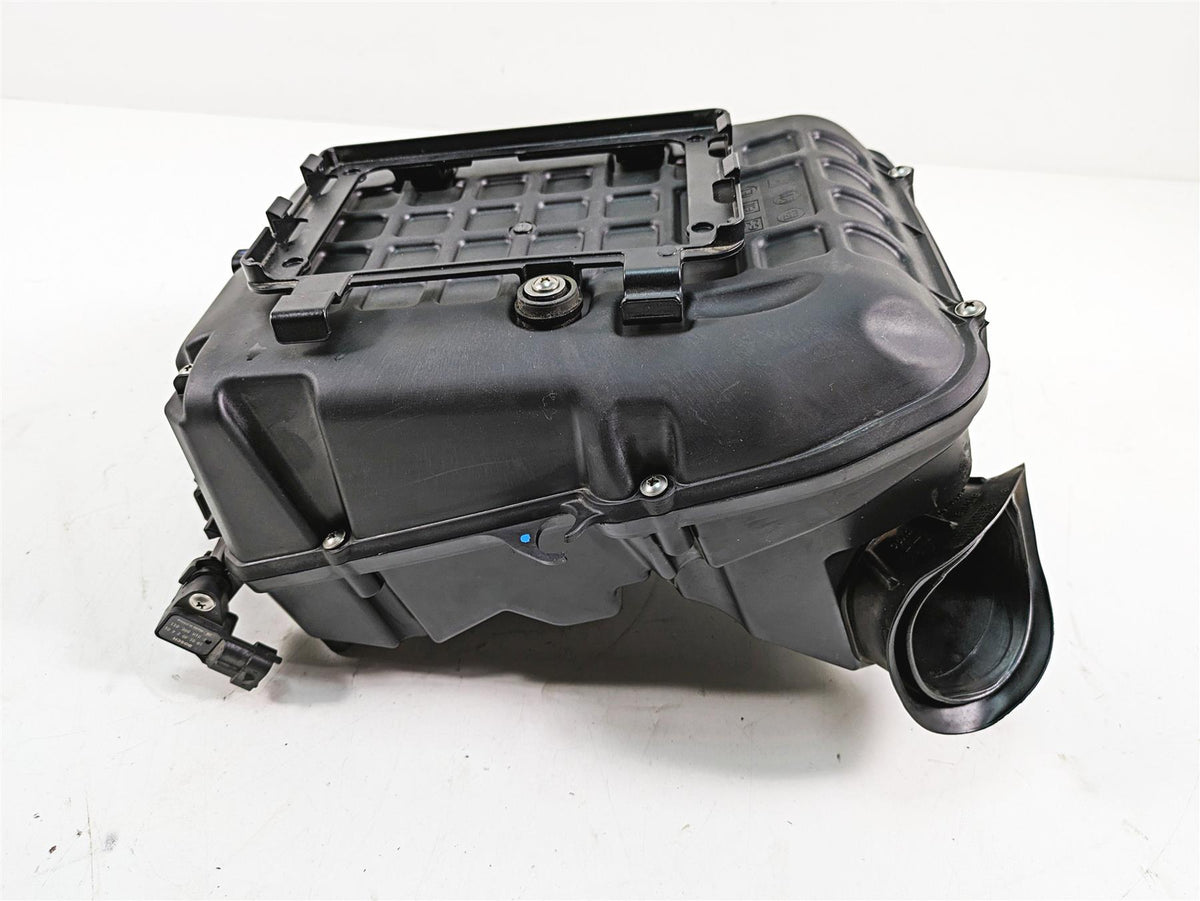 2020 Aprilia Tuono V4 Factory Air Filter Box Cleaner Velocity Stacks Set 858931 {{ shop.shopifyCountryName }} - Mototech271