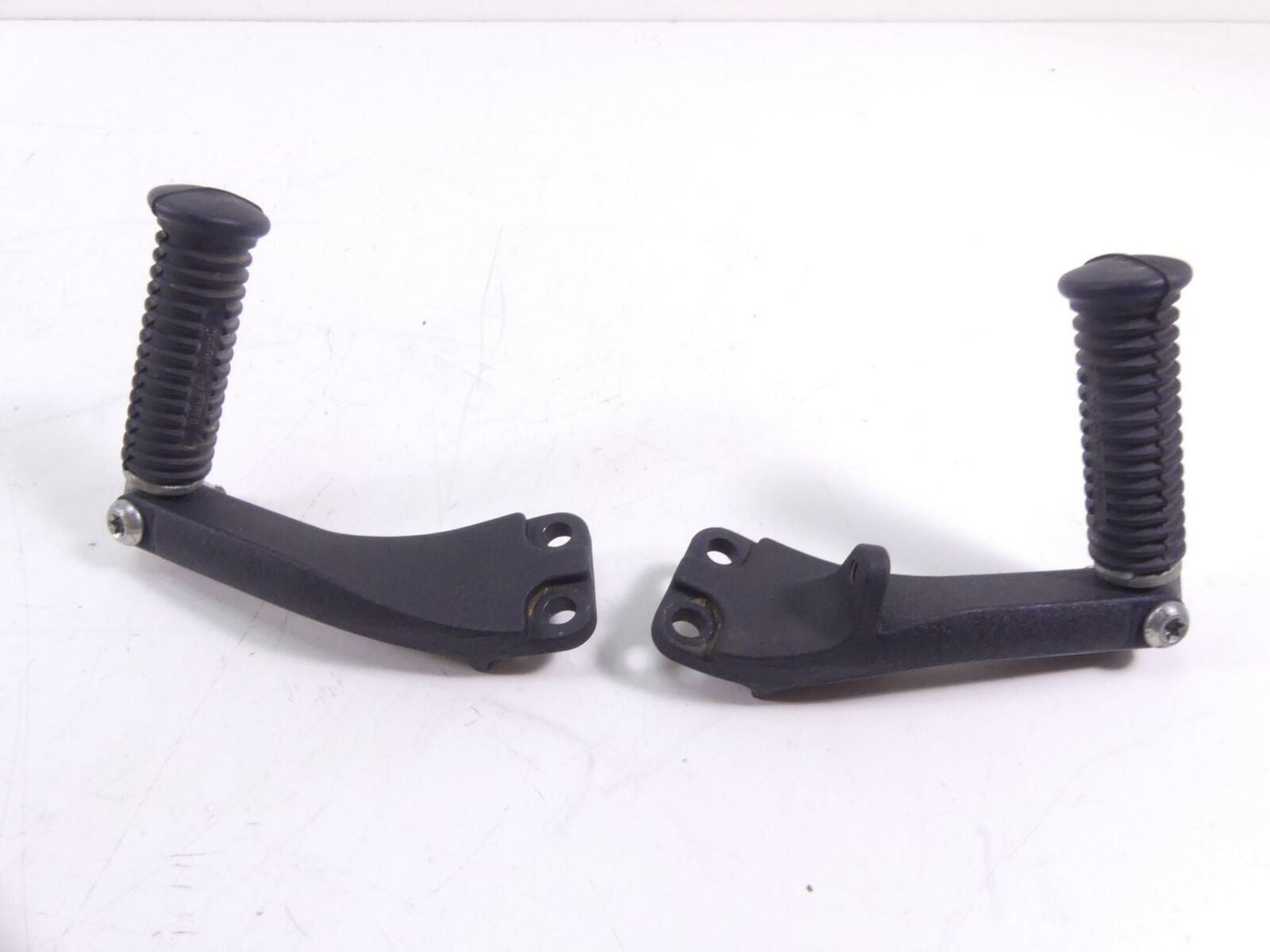 2007 Harley FXDWG Dyna Wide Glide Rear Passenger Footpeg Set 49224-06A 49230-06 {{ shop.shopifyCountryName }} - Mototech271