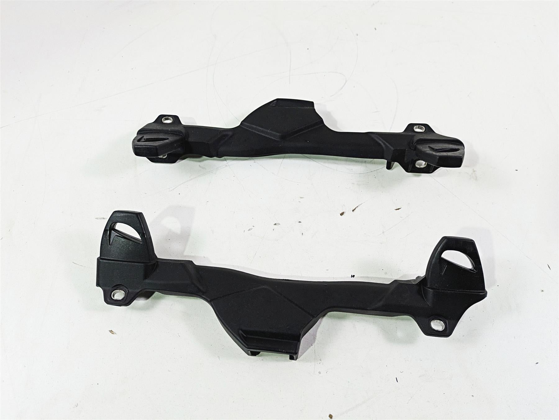 2009 BMW R1200RT K26 Saddlebag Holder Bracket Set 46547699903 46547699904 {{ shop.shopifyCountryName }} - Mototech271