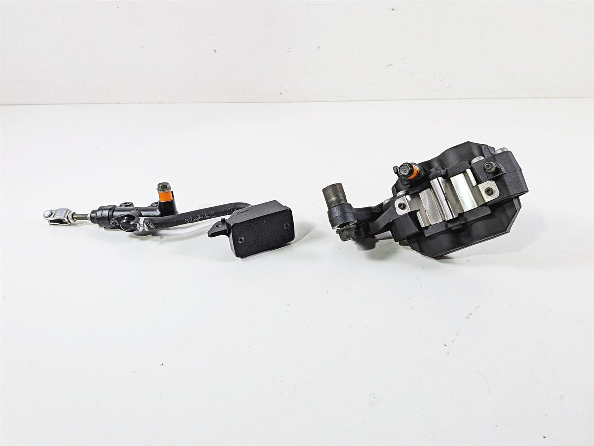 2006 Suzuki C90 VL1500T Boulevard Rear Brake Caliper & Mstr Cyl 69100-10F10-999 {{ shop.shopifyCountryName }} - Mototech271