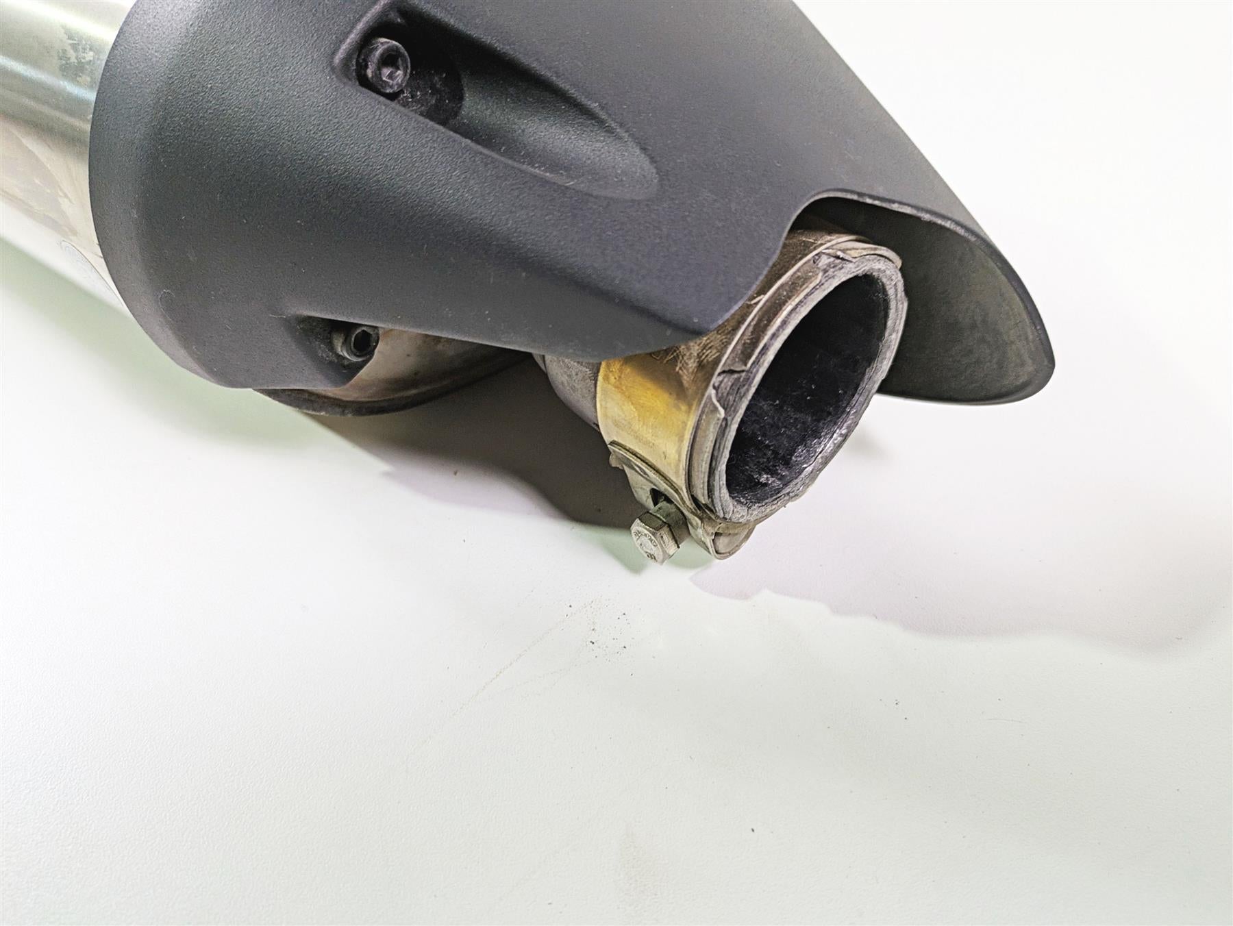 2024 Triumph Tiger 900 GT Stock Exhaust Pipe Muffler Silencer T2203699 {{ shop.shopifyCountryName }} - Mototech271