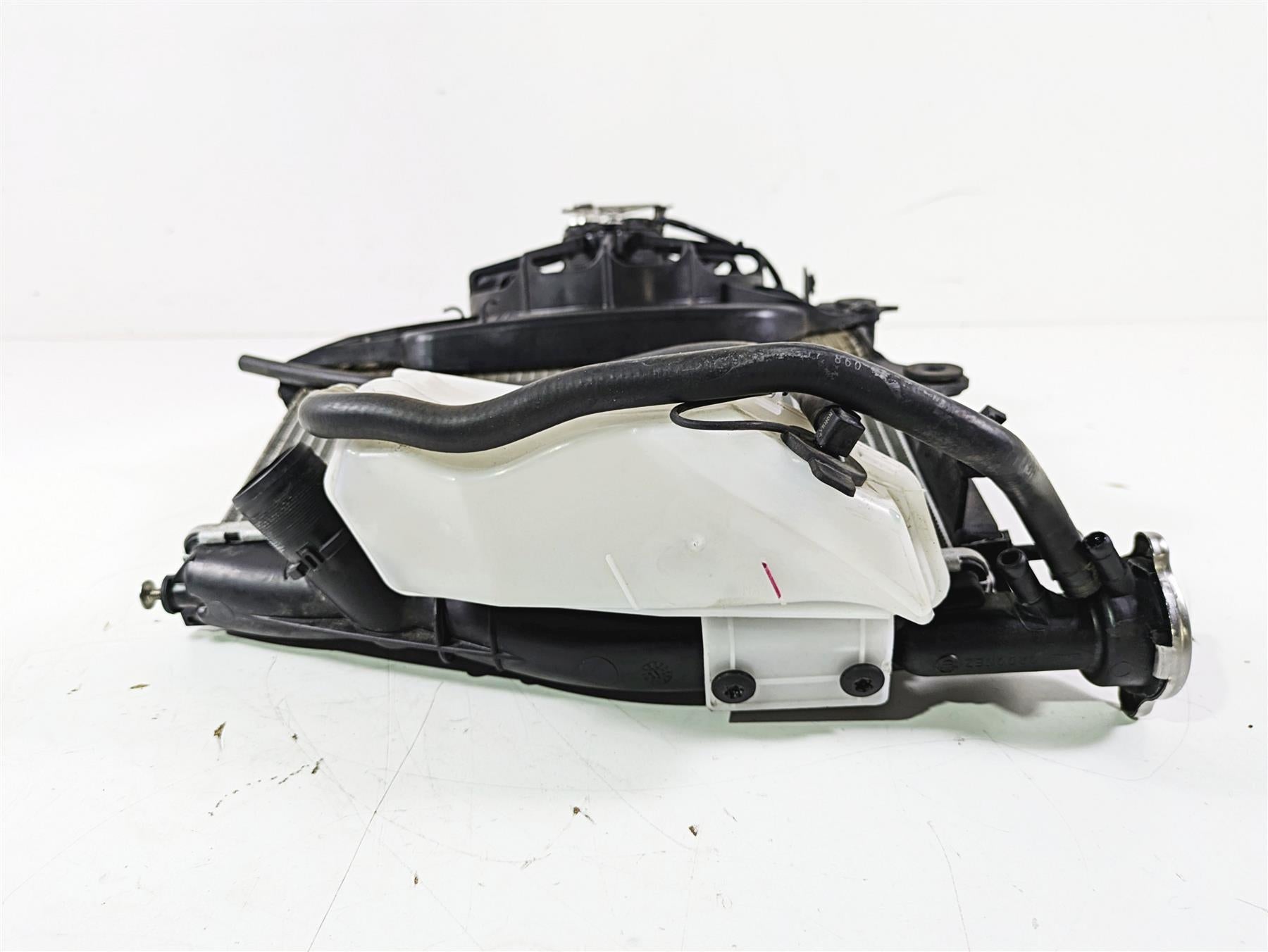 2019 BMW S1000XR K49 Radiator Fan Hoses Reservoir -No Leaks 17118551544 {{ shop.shopifyCountryName }} - Mototech271
